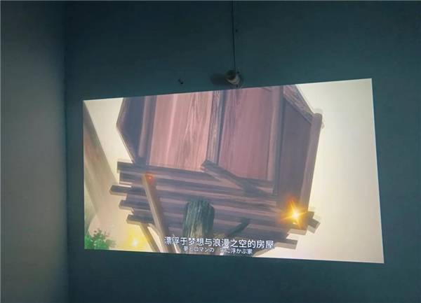 价比高 哈趣 H2 更适合年轻人选择尊龙AG人生就是博宿舍投影仪哪一款性(图1)