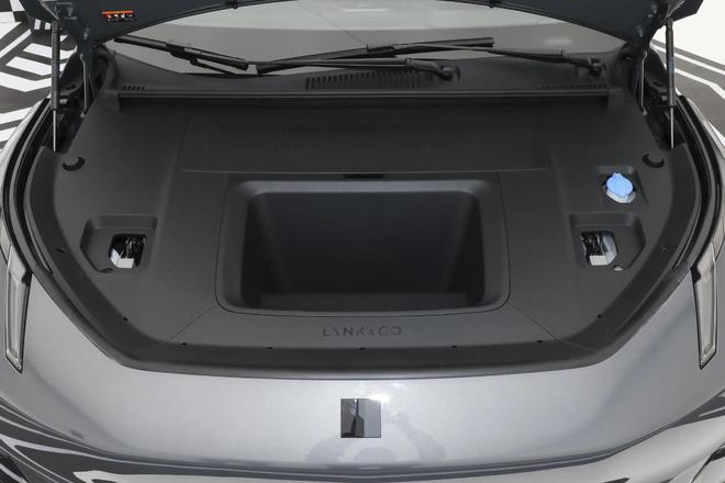 即高配领克Z20限时售价1359万元起尊龙AG网站全新纯电紧凑型SUV入门(图5)